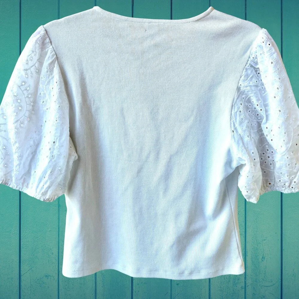 Dolan Anthropologie White Ribbed Top Puff Sleeve Eyelet Womens Medium NEW